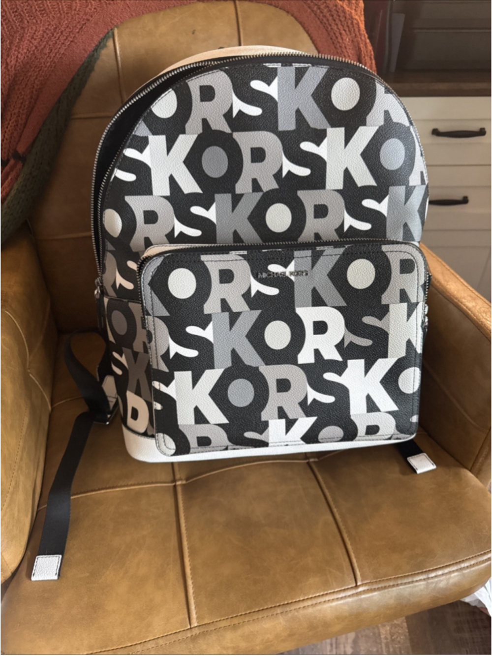 Authentic Michael Kors Leather Backpack Xlarge Black And White. Unisex. Gorgeous